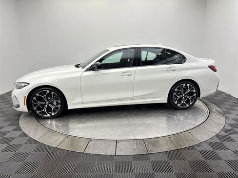 Used 2025 BMW 330i xDrive Sedan w/ M Sport Package image 16