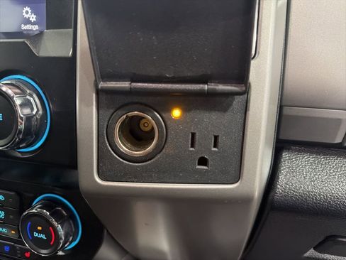 Used 2019 Ford F450 Lariat w/ Chrome Package image 40