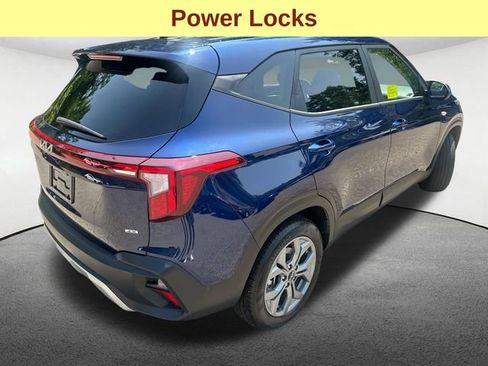 Used 2026 Kia Seltos LX AWD/4WD image 10