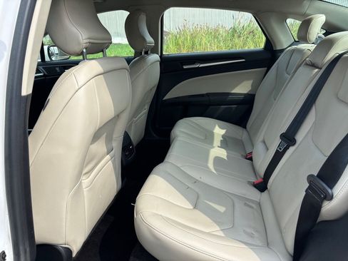 Used 2017 Ford Fusion Titanium AWD/4WD image 11