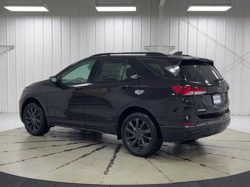 Used 2023 Chevrolet Equinox RS AWD/4WD image 6
