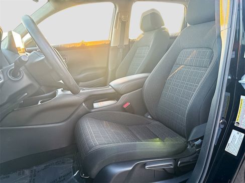 Used 2024 Honda HR-V LX image 19