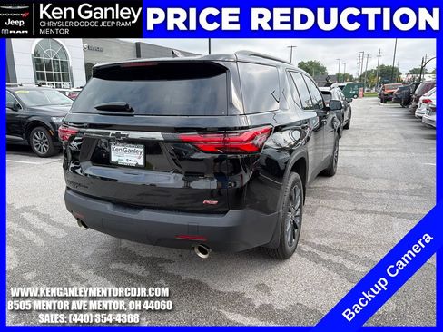 Used 2023 Chevrolet Traverse RS AWD/4WD image 9