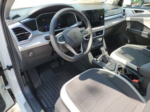 New 2025 Volkswagen Taos SE image 12