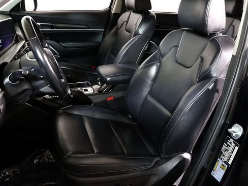 Used 2024 Kia Telluride S w/ S Sunroof Package AWD/4WD image 4