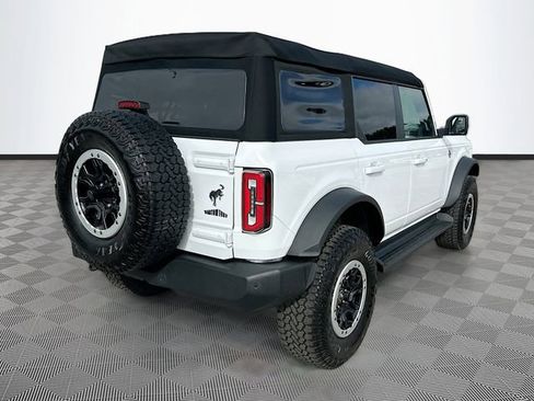 Used 2025 Ford Bronco Outer Banks w/ Sasquatch Package AWD/4WD image 5
