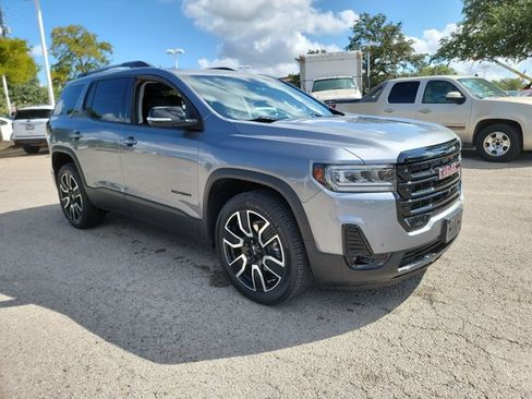 Used 2021 GMC Acadia SLT w/ Elevation Edition FWD image 3