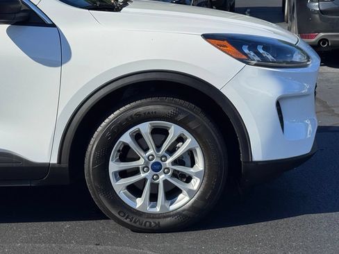 Used 2022 Ford Escape SE w/ Cold Weather Package AWD/4WD image 39