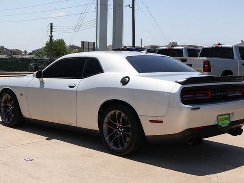 Used 2023 Dodge Challenger R/T Scat Pack w/ Plus Package RWD image 4
