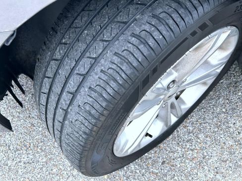 Used 2013 Ford Taurus SEL FWD image 21