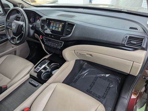 Used 2021 Honda Pilot Touring image 23