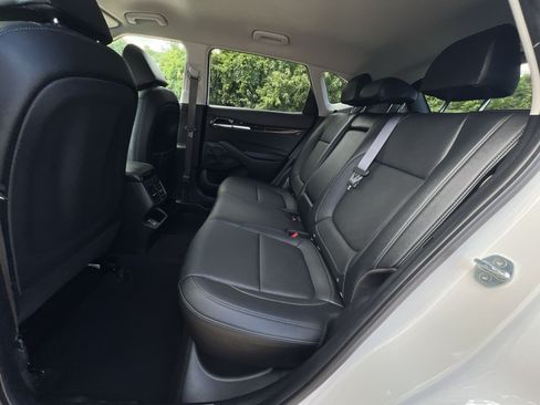 Used 2024 Kia Seltos EX FWD image 35
