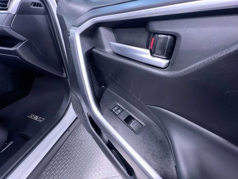 Used 2025 Toyota RAV4 XLE Premium FWD image 34