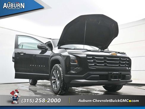 New 2026 Chevrolet Equinox LT w/ Convenience Package II AWD/4WD image 32