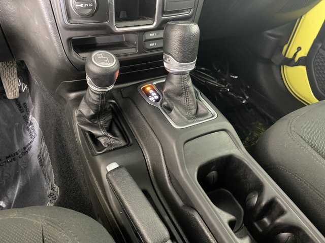 Used 2023 Jeep Gladiator Sport w/ Off Road Group AWD/4WD image 28