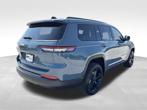 New 2026 Jeep Grand Cherokee L Limited w/ Limited Altitude Package AWD/4WD image 4