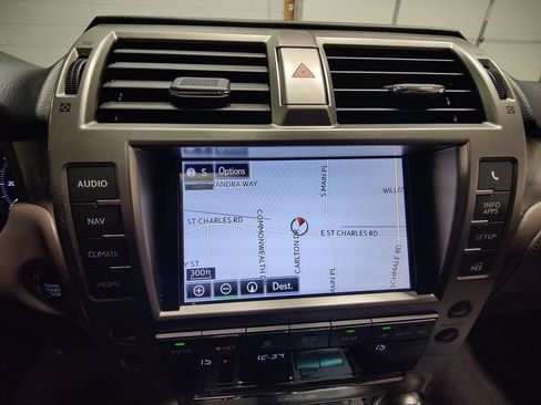 Used 2016 Lexus GX 460 w/ Premium Package AWD/4WD image 36