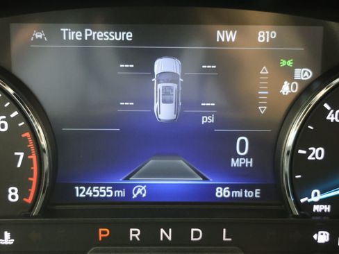 Used 2021 Ford Explorer XLT w/ Equipment Group 202A AWD/4WD image 13