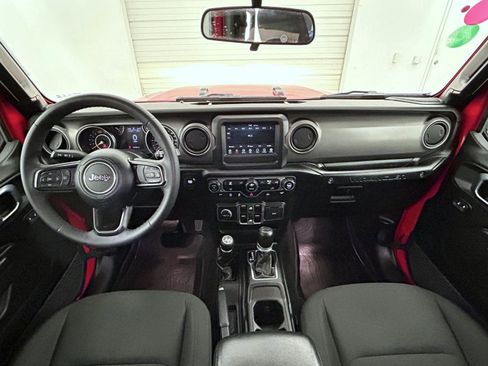 Used 2023 Jeep Wrangler Unlimited Sport AWD/4WD image 13