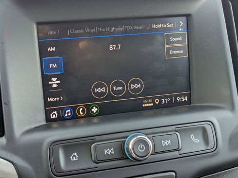 Used 2024 GMC Terrain SLE w/ Driver Convenience Package image 15