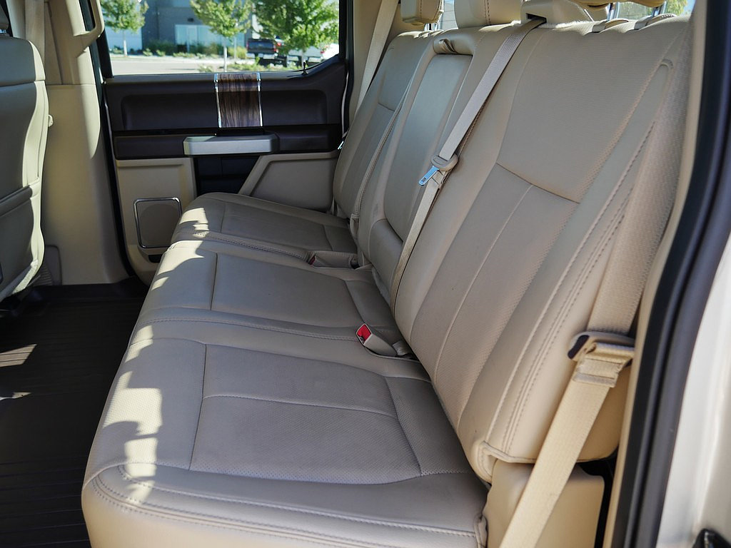 Used 2018 Ford F150 Lariat w/ Equipment Group 502A Luxury AWD/4WD image 17