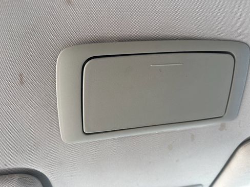 Used 2018 Mitsubishi Outlander SE image 17