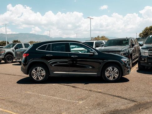 Used 2025 Mercedes-Benz GLA 250 4MATIC image 8