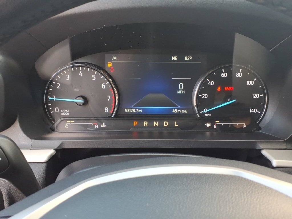 Used 2023 Ford Explorer XLT w/ Equipment Group 202A AWD/4WD image 21