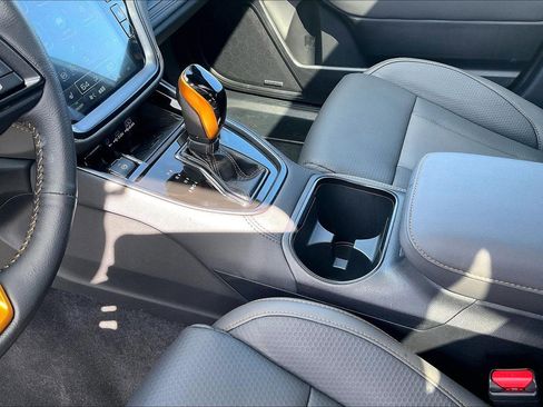 Used 2025 Subaru Outback Wilderness w/ Wilderness Package image 18