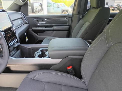 New 2026 RAM 1500 Big Horn AWD/4WD image 11