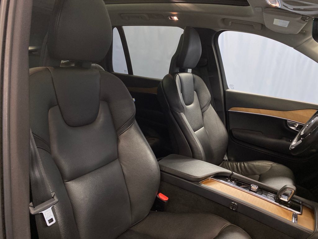 Used 2022 Volvo XC90 T8 Inscription Expression w/ Advanced Package AWD/4WD image 41