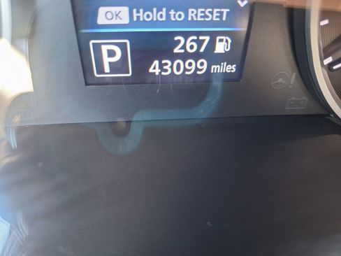 Used 2024 Nissan Sentra S image 19