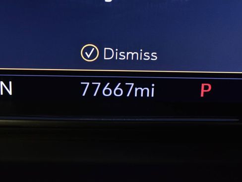 Used 2021 GMC Yukon Denali w/ Denali Premium Package image 24