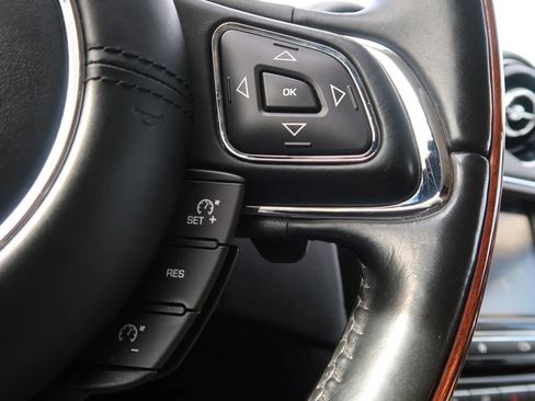 Used 2016 Jaguar XJ R-Sport image 36