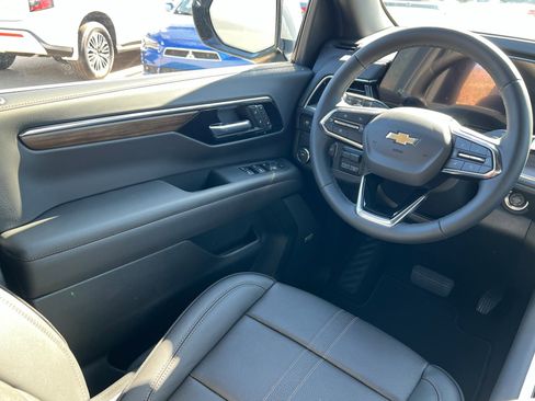 New 2026 Chevrolet Suburban High Country w/ Sun And Tow Package image 12