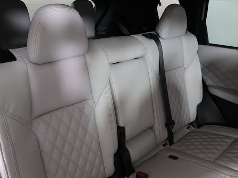 Used 2023 Mitsubishi Outlander SEL image 35