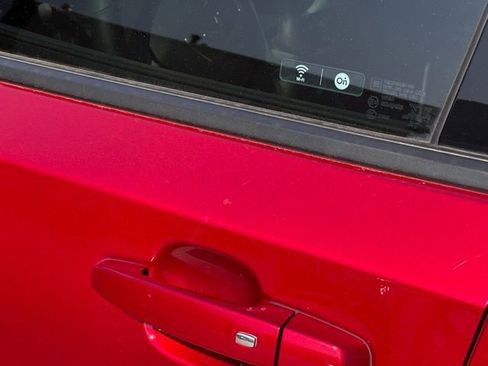 Used 2023 GMC Terrain SLT image 57