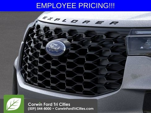 New 2026 Ford Explorer ST-Line AWD/4WD image 17