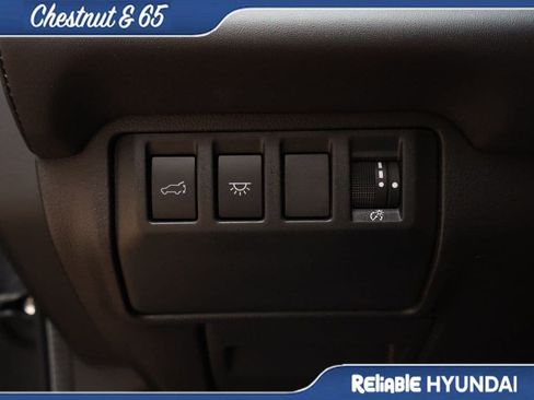 Used 2025 Subaru Ascent Limited w/ Popular Package #2 AWD/4WD image 33
