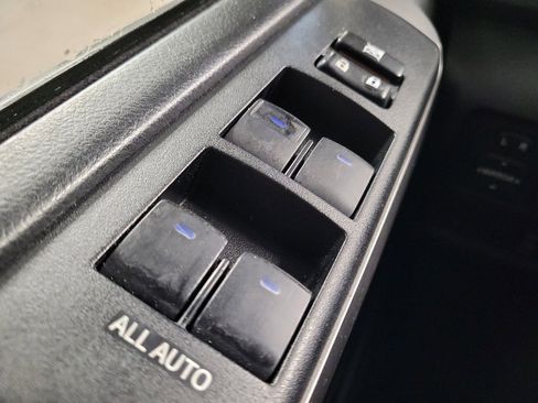 Used 2019 Toyota 4Runner SR5 Premium RWD image 27