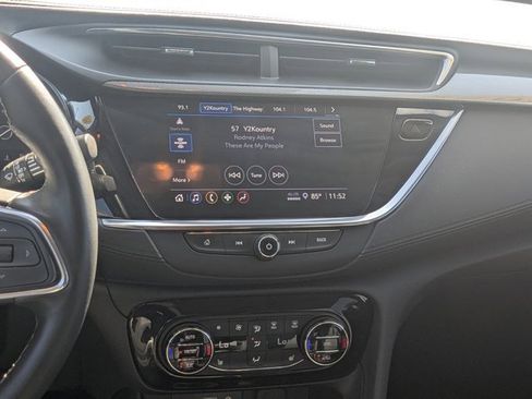 Used 2022 Buick Encore GX Essence w/ Experience Buick Package image 16