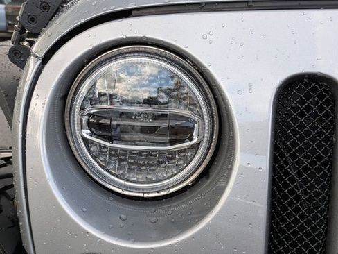 Used 2015 Jeep Wrangler Unlimited Sport image 10