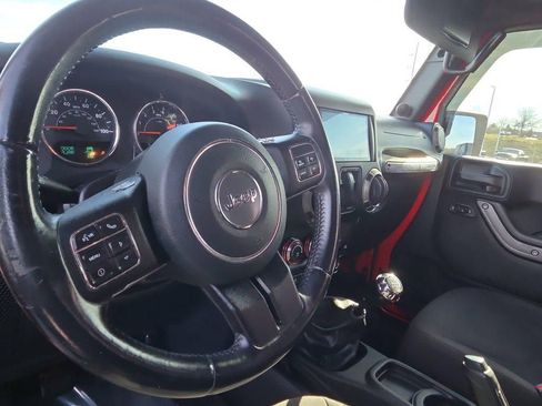 Used 2016 Jeep Wrangler Sport image 9