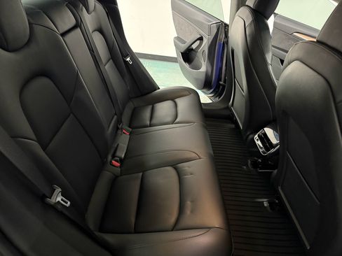 Used 2021 Tesla Model 3 Long Range image 16