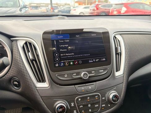 Used 2024 Chevrolet Malibu LT image 17