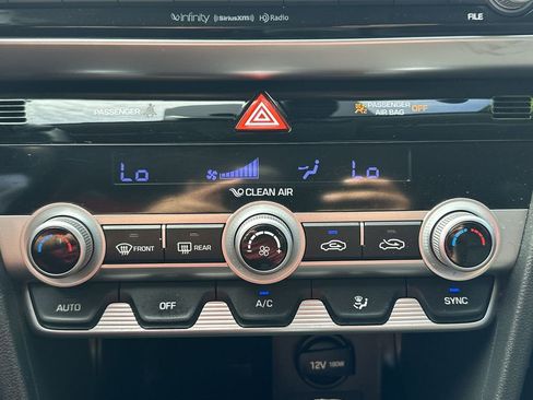 Used 2019 Hyundai Elantra Limited w/ Cargo Package image 28
