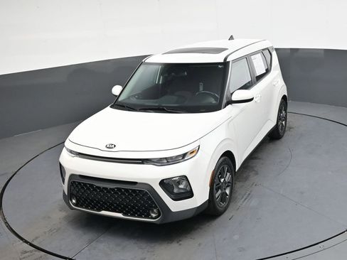 Used 2021 Kia Soul EX image 30