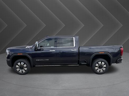 New 2026 GMC Sierra 2500 Denali w/ Denali Reserve Package image 2