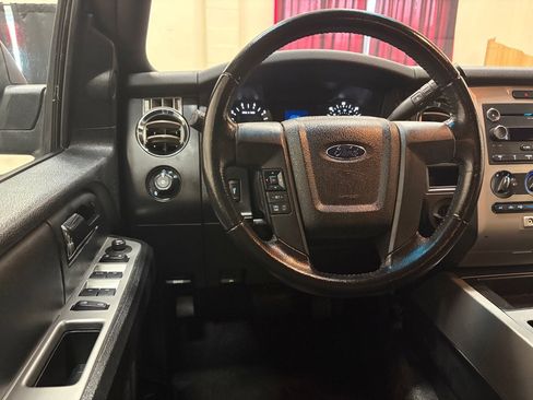Used 2016 Ford Expedition XL RWD image 25