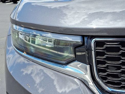 Used 2022 Jeep Grand Cherokee Limited AWD/4WD image 12